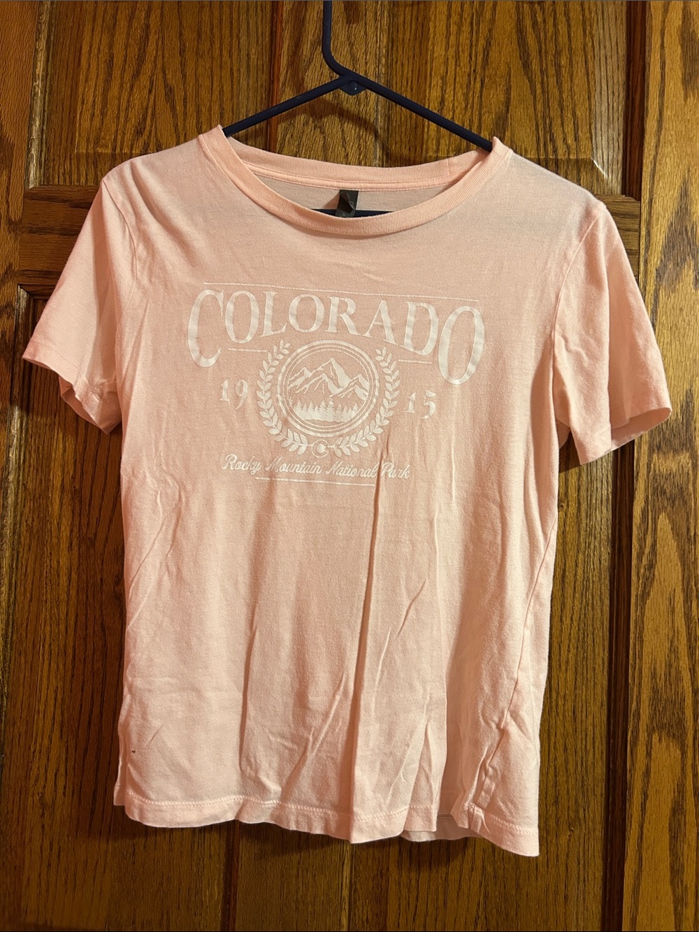 Alya Light Peach Colorado Graphic Short Sleeve Tee